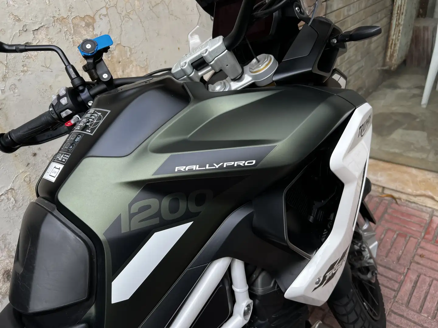 Triumph rally Pro - 2