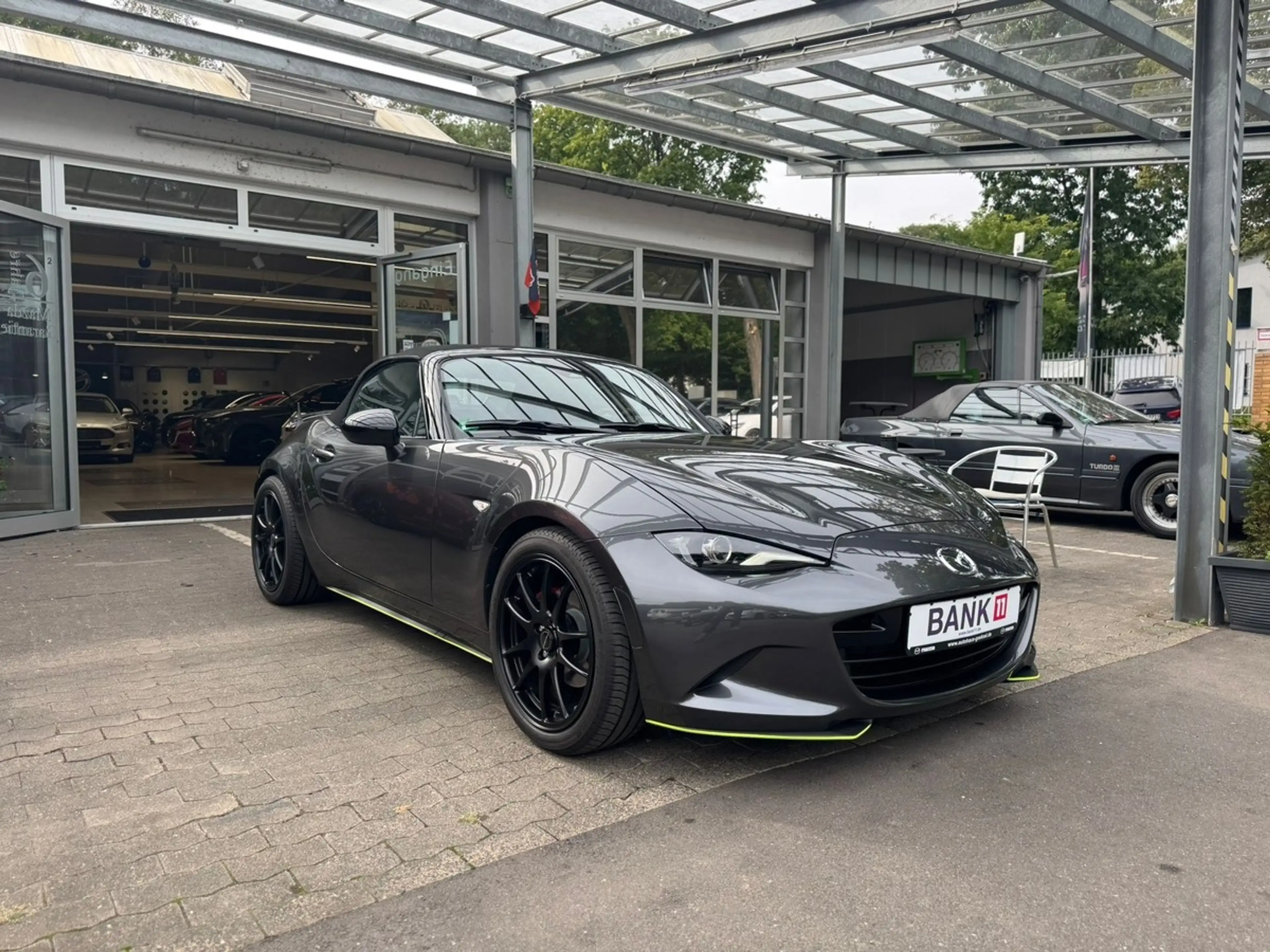 Mazda MX-5 Homura- Matrix, Bose, Tieferlegung, 17Zoll, Spoile — photo 2