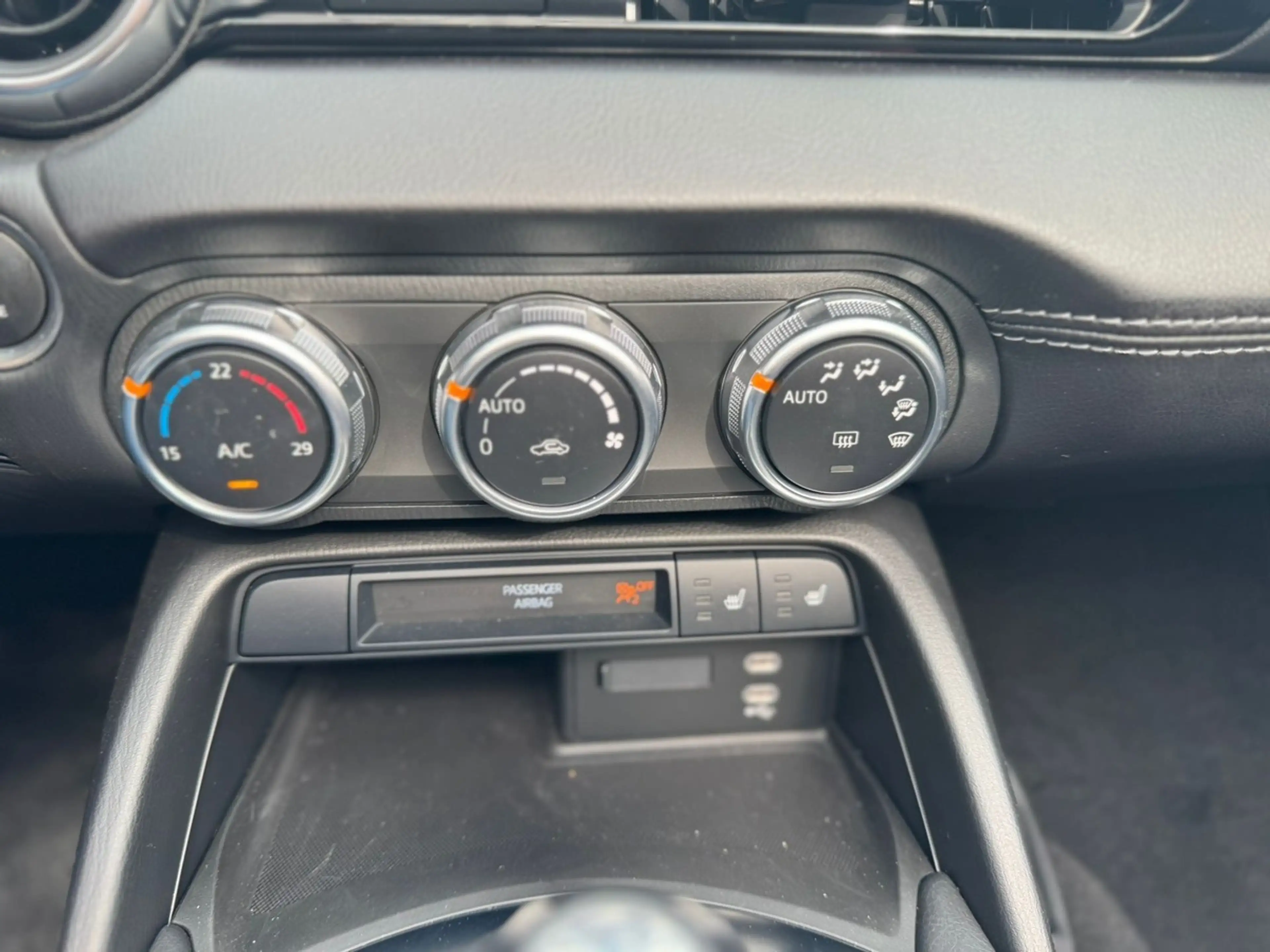 Mazda MX-5 Homura- Matrix, Bose, Tieferlegung, 17Zoll, Spoile — photo 15