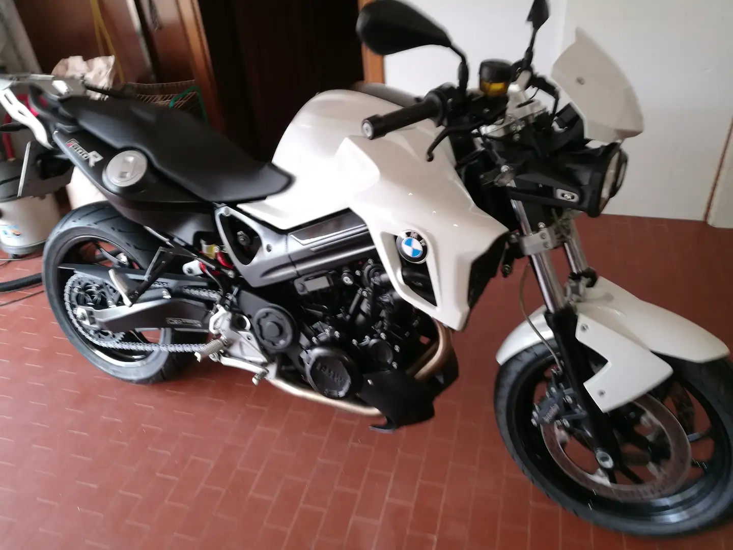 BMW F 800 R naked Alb - 2