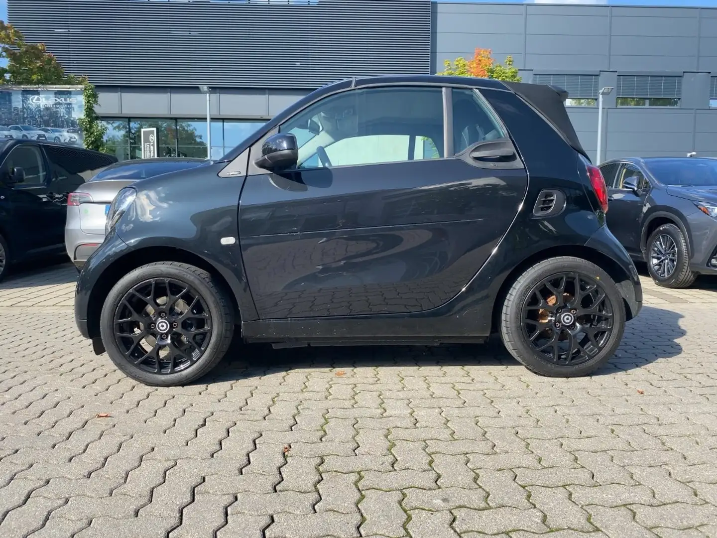 smart forTwo cabrio 0.9 Turbo prime *Automatik, Klima* Zwart - 2