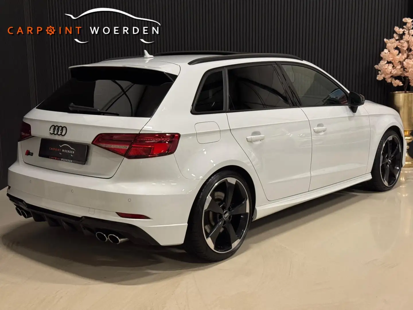 Audi S3 Sportback 2.0 TFSI S3 quattro | PANO | KUIPSTOELEN Wit - 2