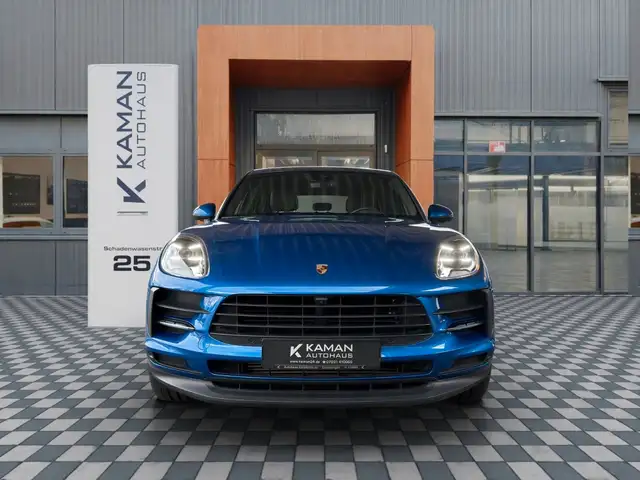 Porsche Macan view 2