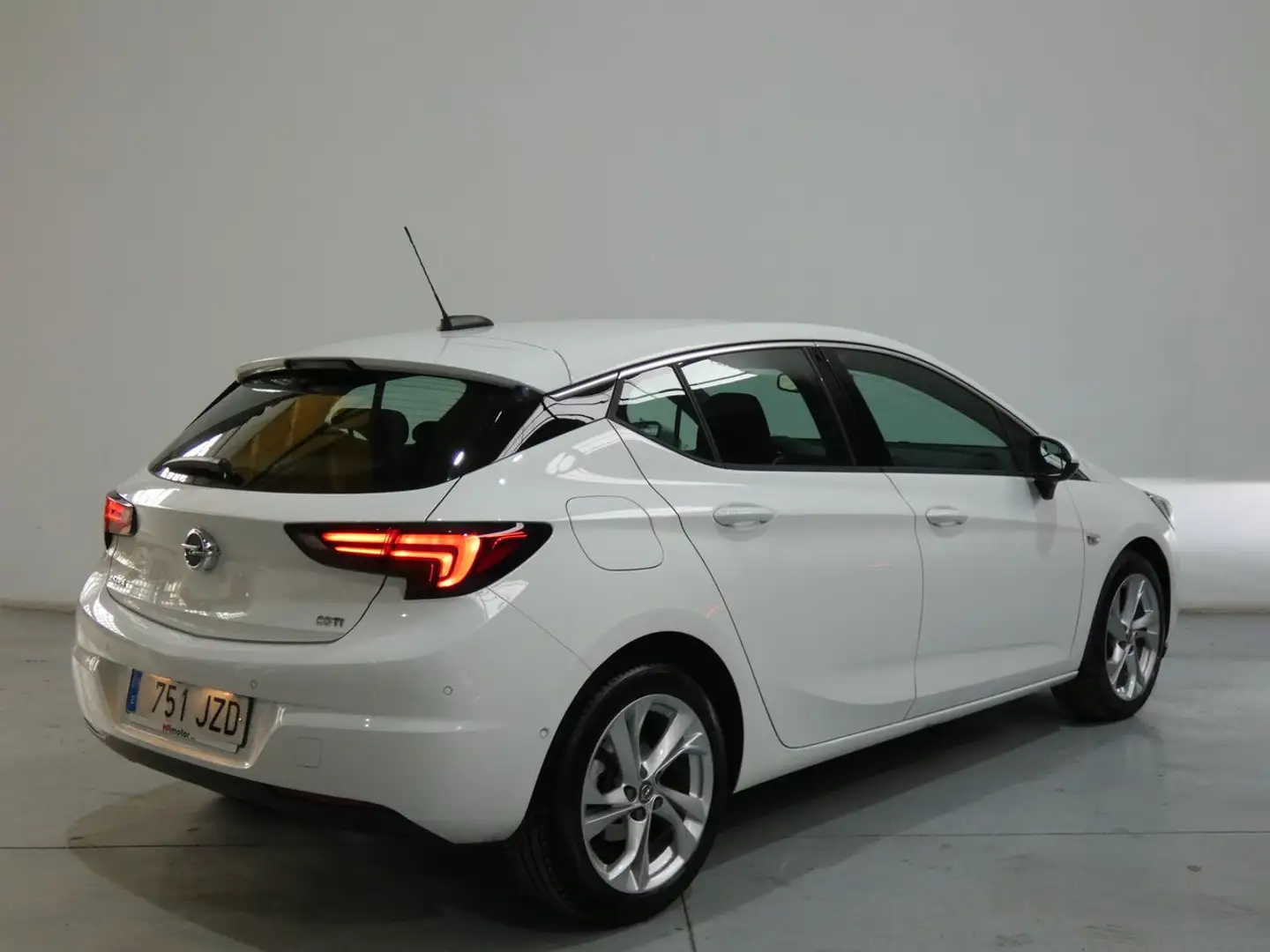 Opel Astra Dynamic Blanc - 2