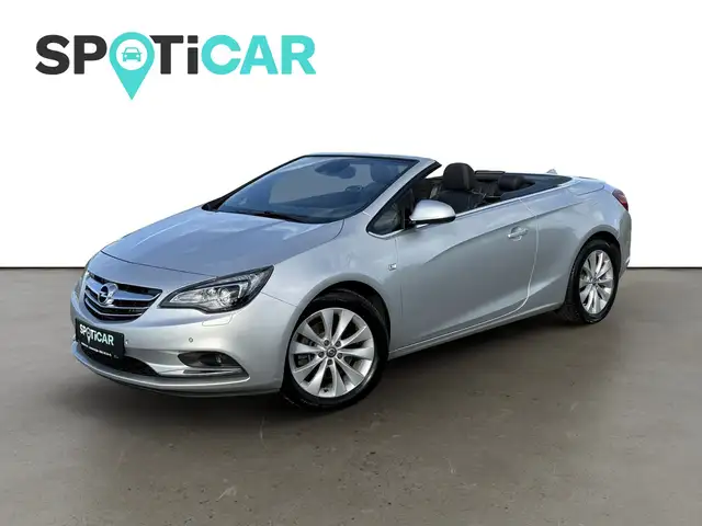 Opel Cascada 1.4 i TURBO Cosmo,Xenon lichten,Navi,Leder,Stuur en zetelverwarming,Camera,Sensoren,Automatische verwarming