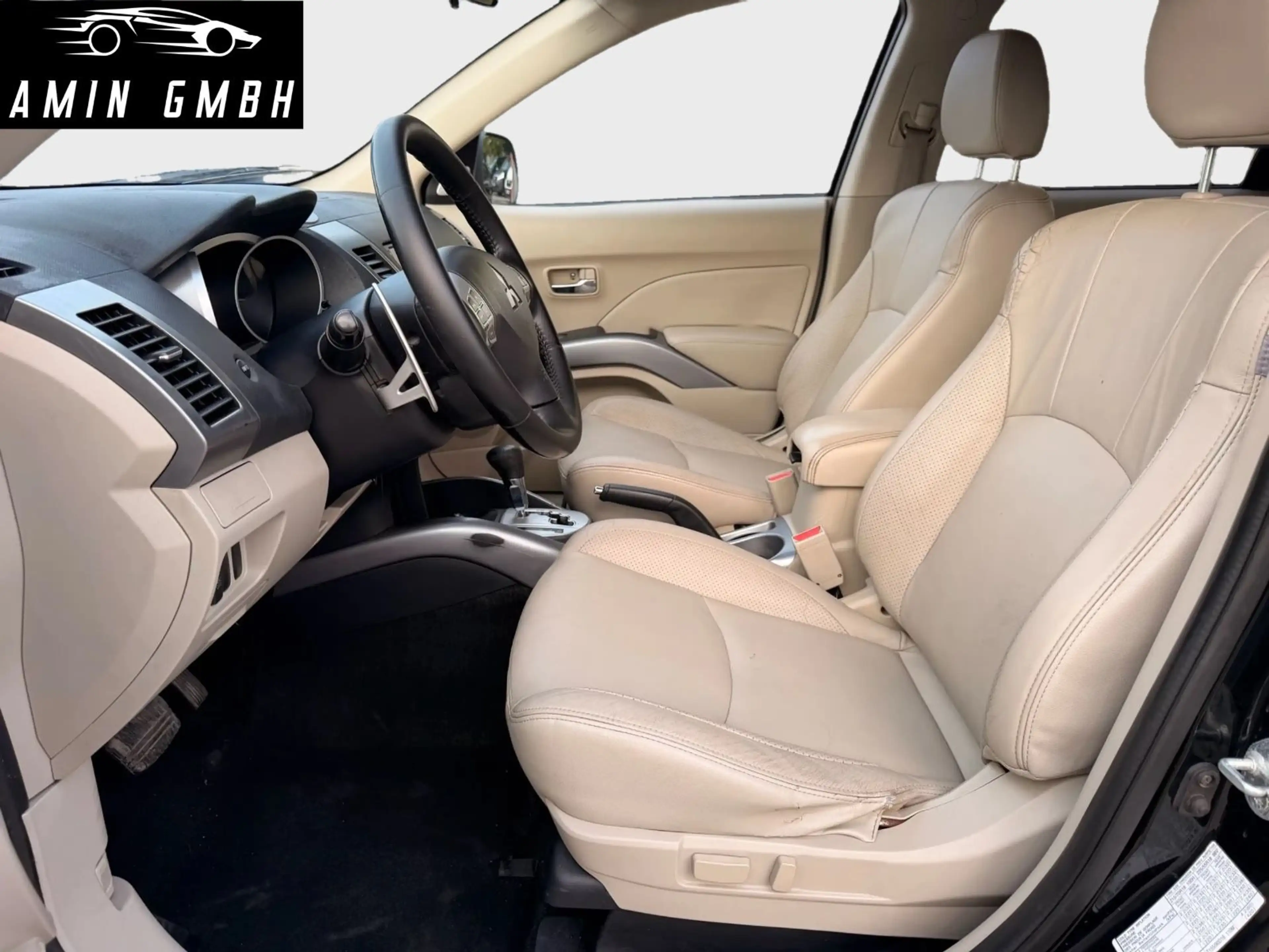 Mitsubishi Outlander 2.4 Automatik Leder Navi Kamera — photo 14