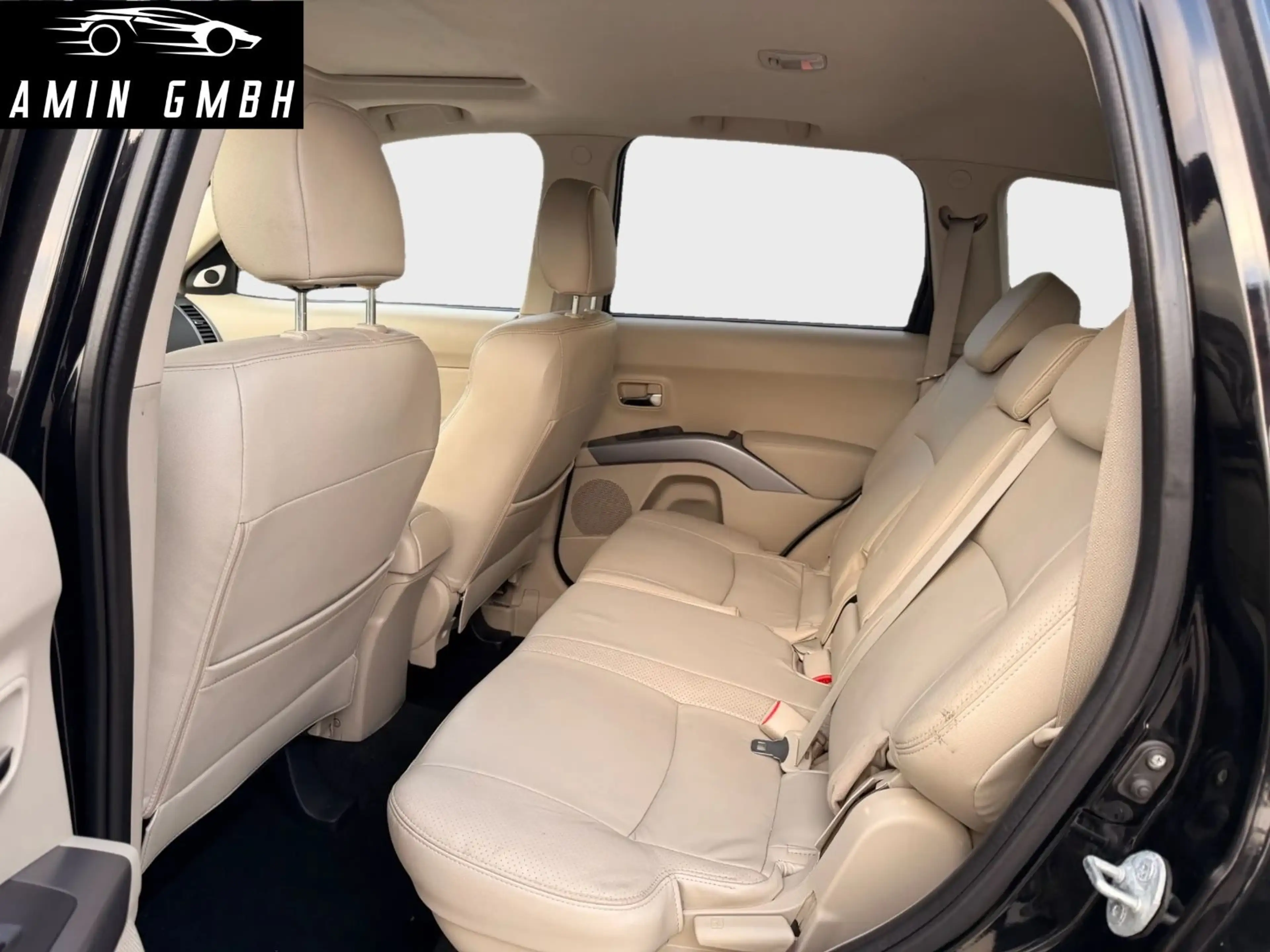 Mitsubishi Outlander 2.4 Automatik Leder Navi Kamera — photo 9