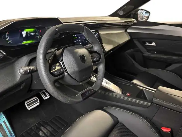 Peugeot 408 view 11