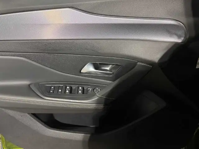 Peugeot 408 view 10