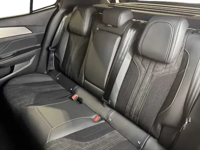 Peugeot 408 view 9