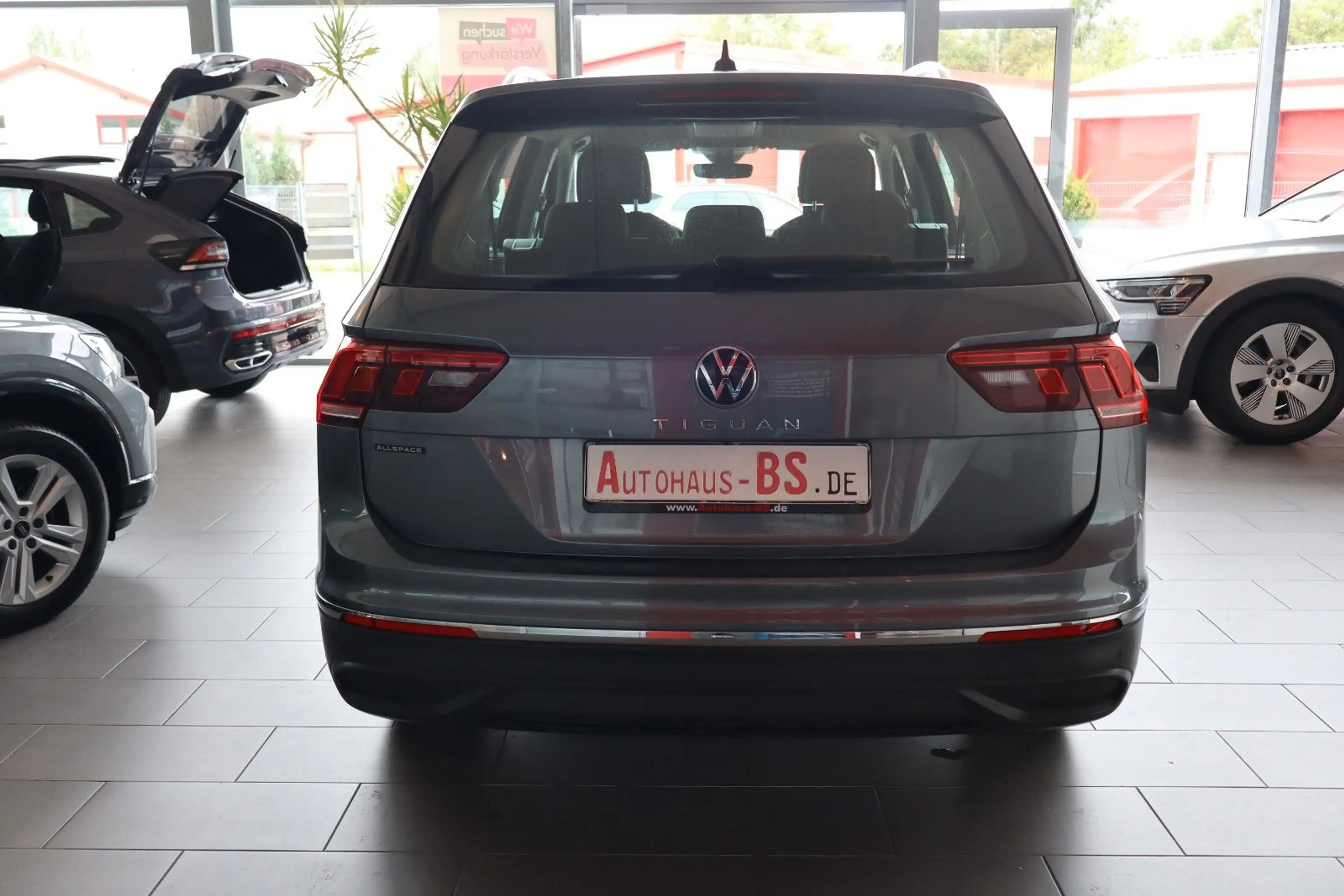 Volkswagen Tiguan Allspace 1.5TSI DSG,7SITZ,AHK,NaviLED,1Hd — photo 6