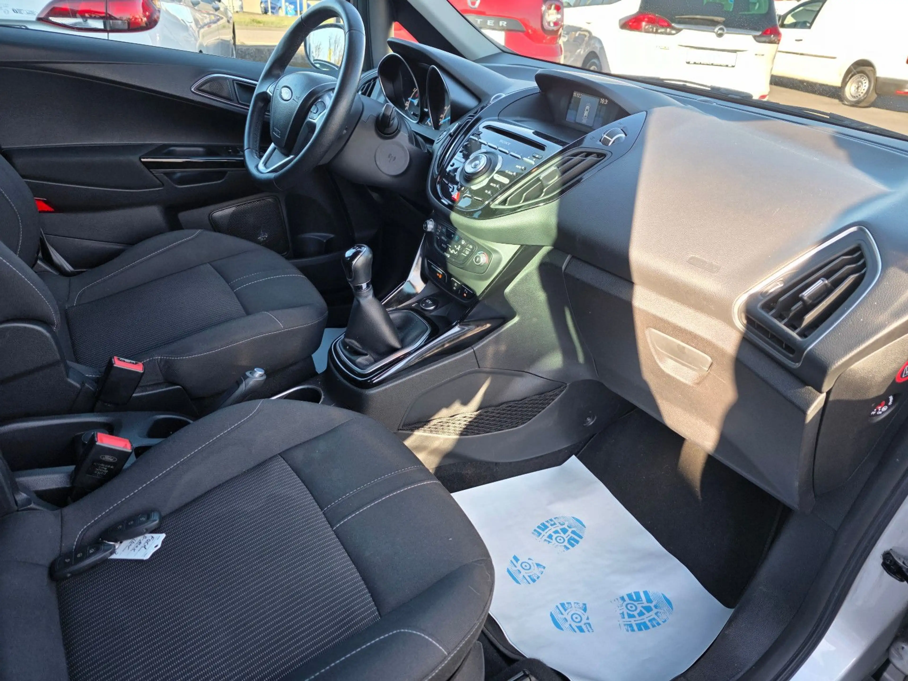 Ford B-Max B-MAX Titanium ALU/Klimaauto./ Tüv Au neu — photo 10