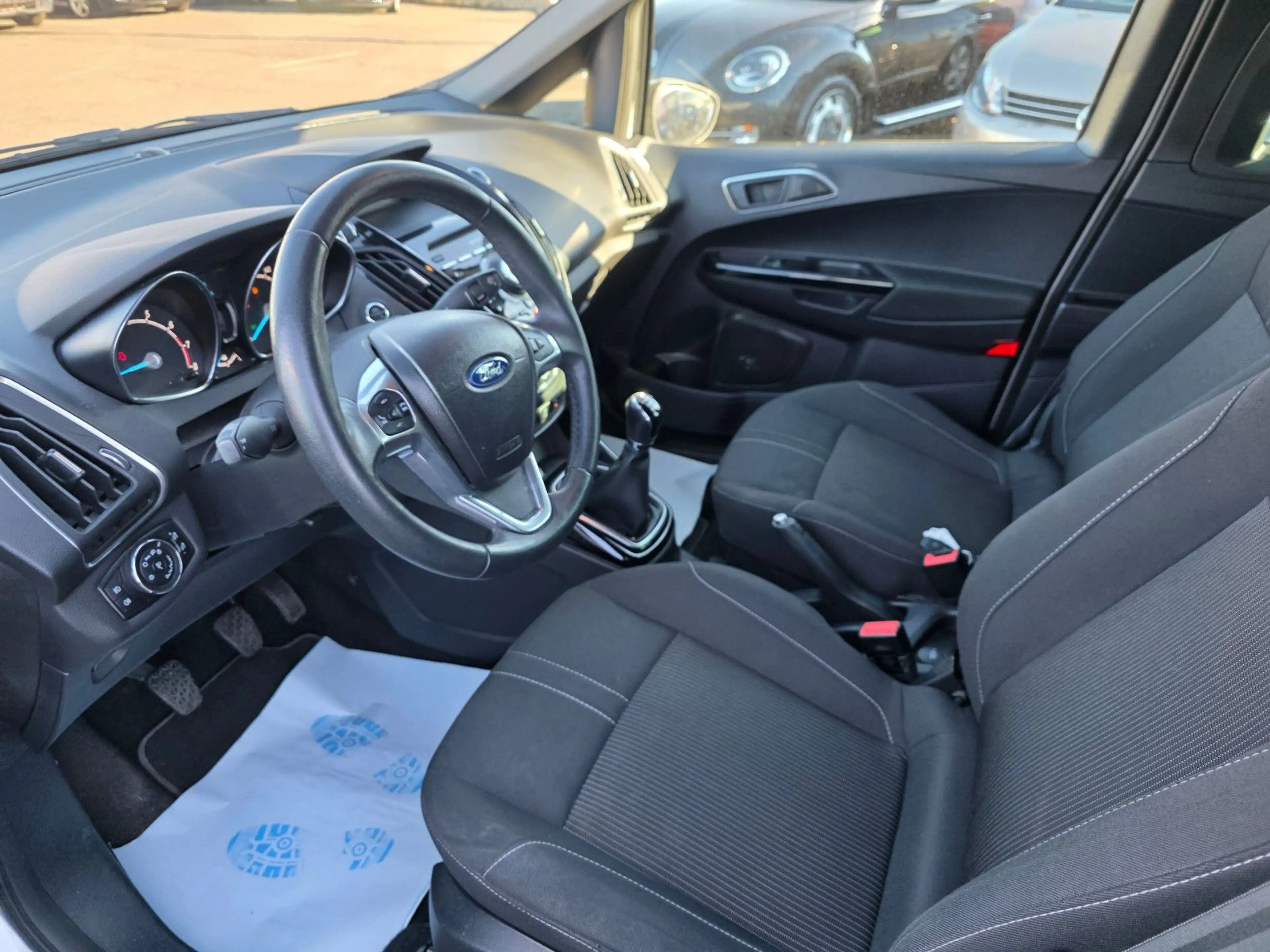Ford B-Max B-MAX Titanium ALU/Klimaauto./ Tüv Au neu — photo 6