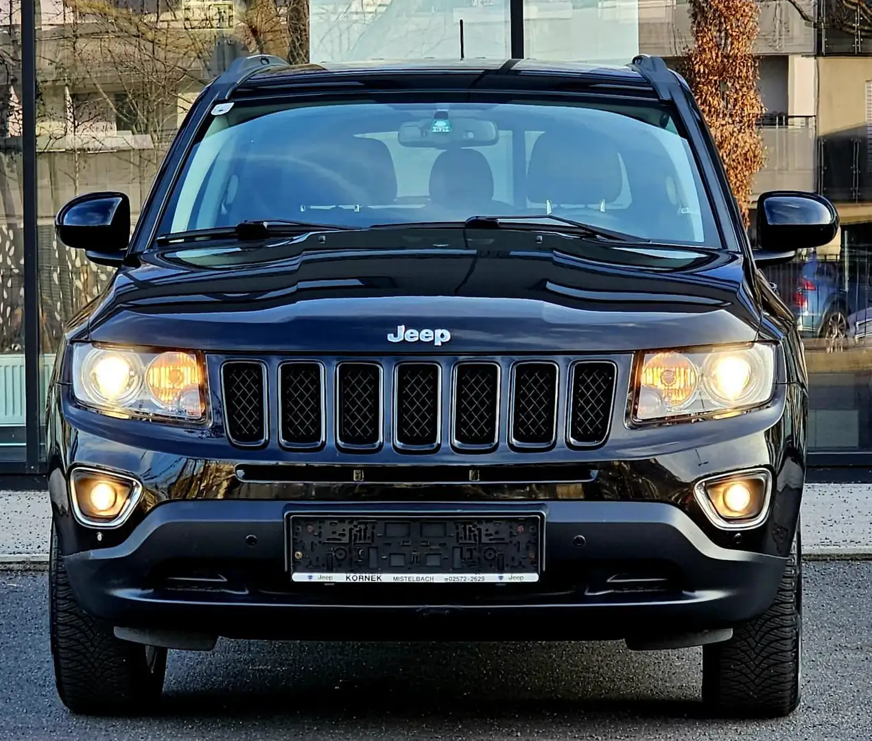 Jeep Compass Compass 2,2 CRD Limited 4WD""NUR 129.000KM"" Schwarz - 2