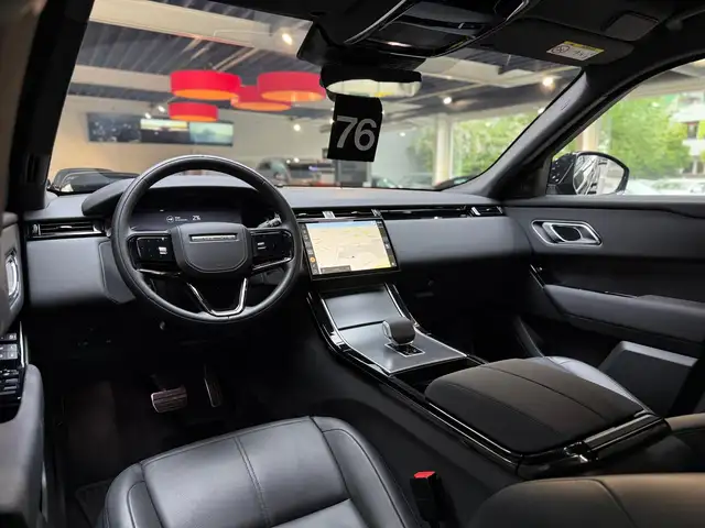 Land Rover Range Rover Velar view 12