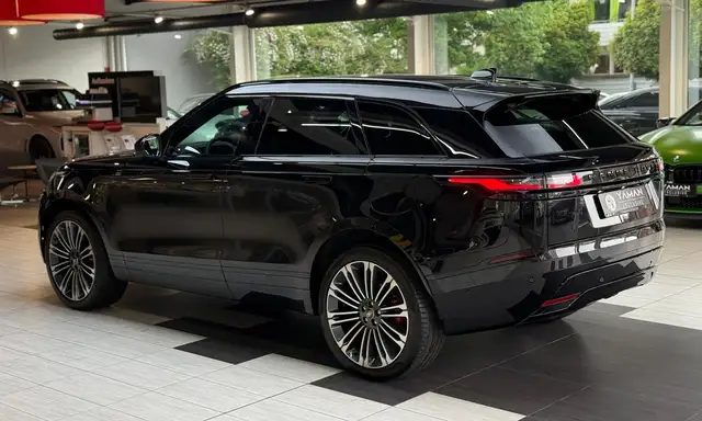 Land Rover Range Rover Velar view 10