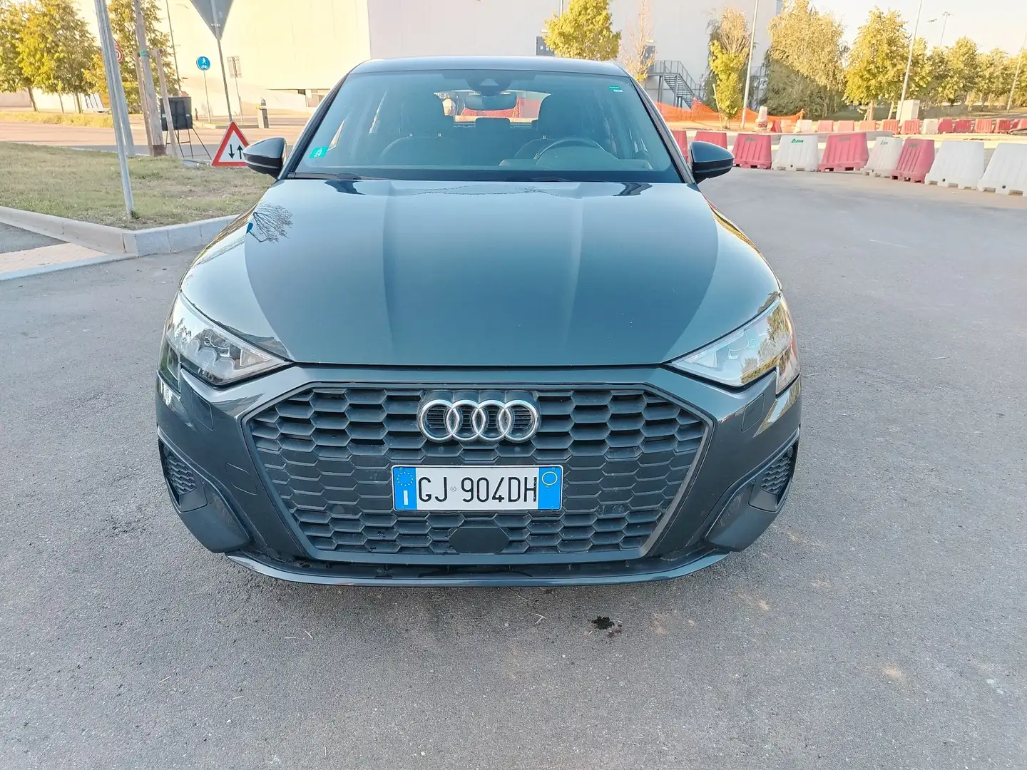 Audi A3 Sportback 35 2.0 tdi Business Advanced s-tronic Grigio - 2