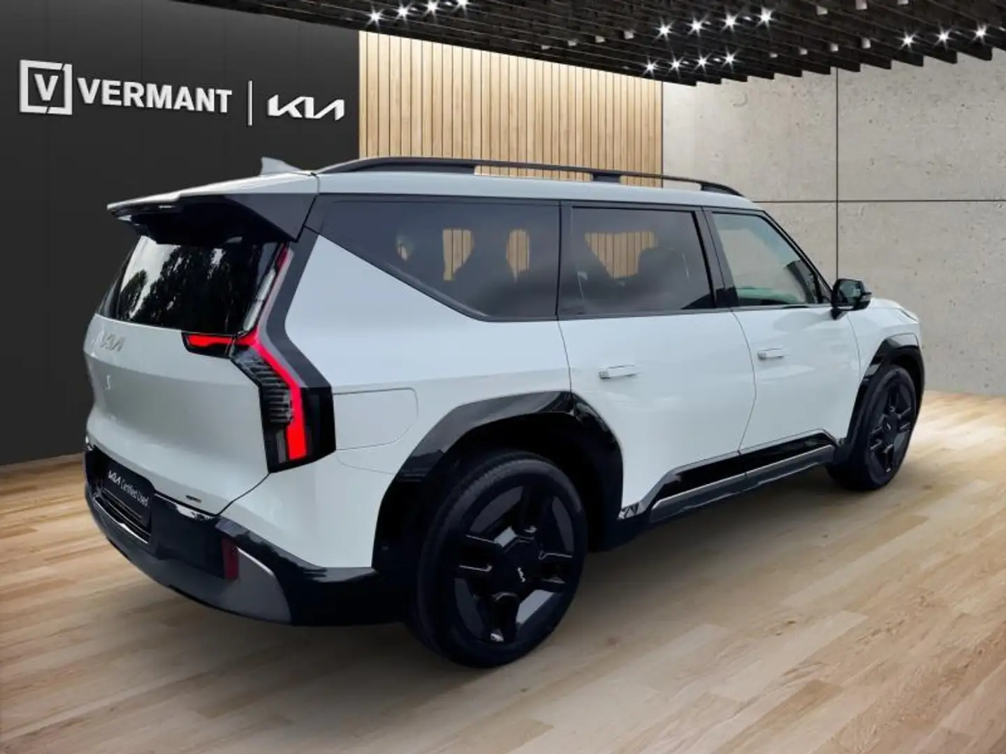 Kia EV9 GT-Line + Premium Pack 7PL Білий - 2