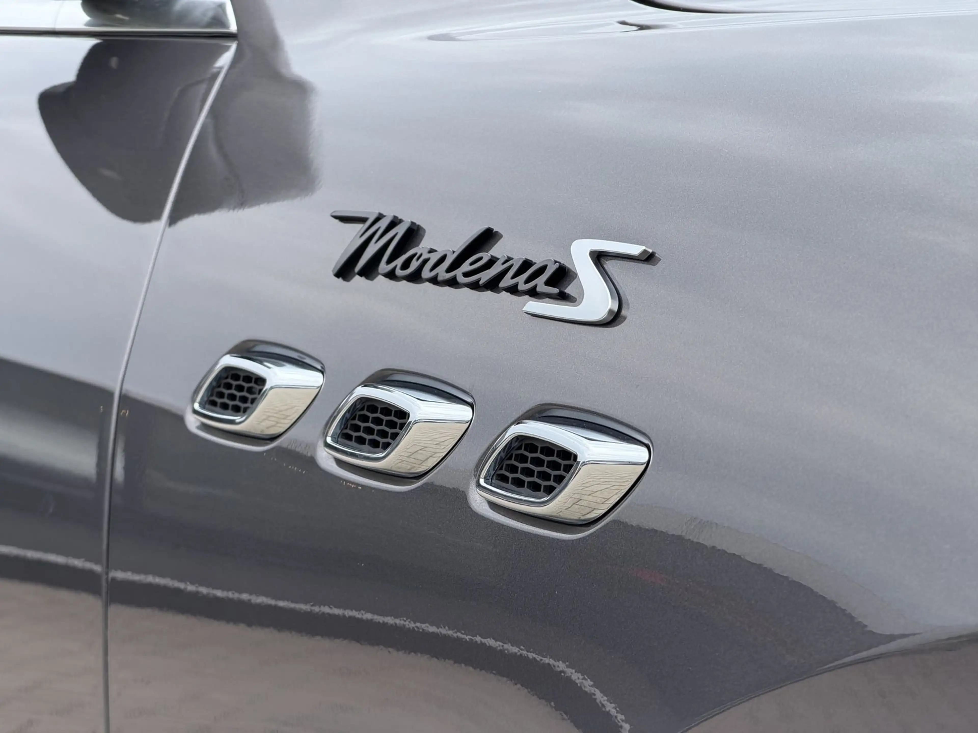 Maserati Levante Modena S Soft-Close|Skyhook|Pano|360° — photo 3