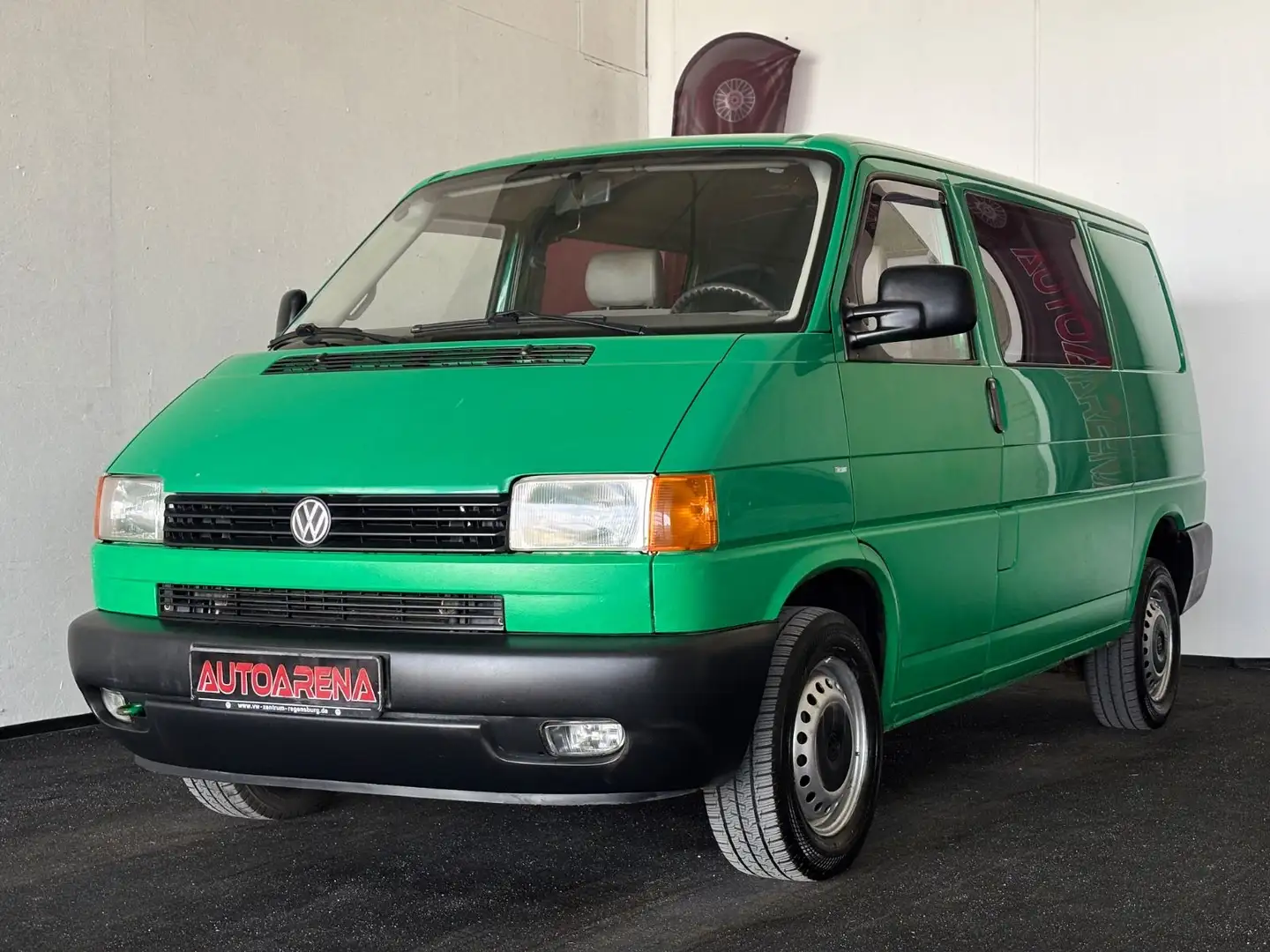 Volkswagen T4 Kombi T4 2.5 Kombi| KLIMA | TÜV 02.27 | STANDHEIZUNG Зелений - 1