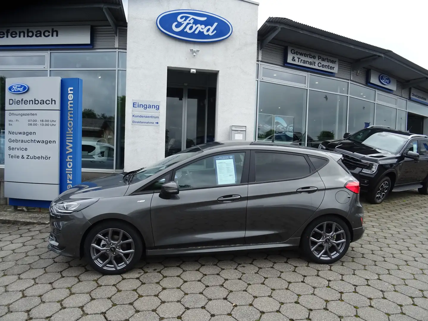 Ford Fiesta 1.0 Ecoboost M-hev ST-Line +Kamera+Navi Grau - 2