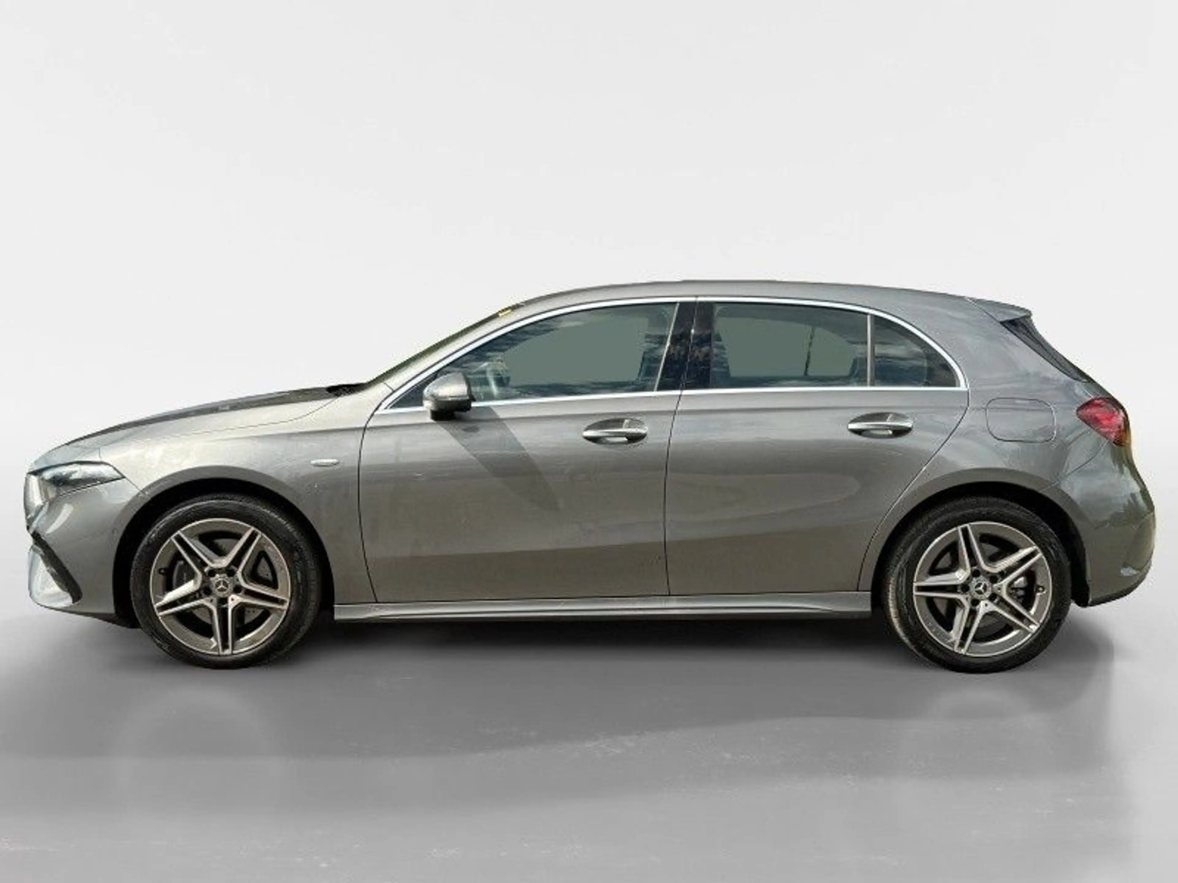 Mercedes-Benz A 250 A A 250 e — photo 2