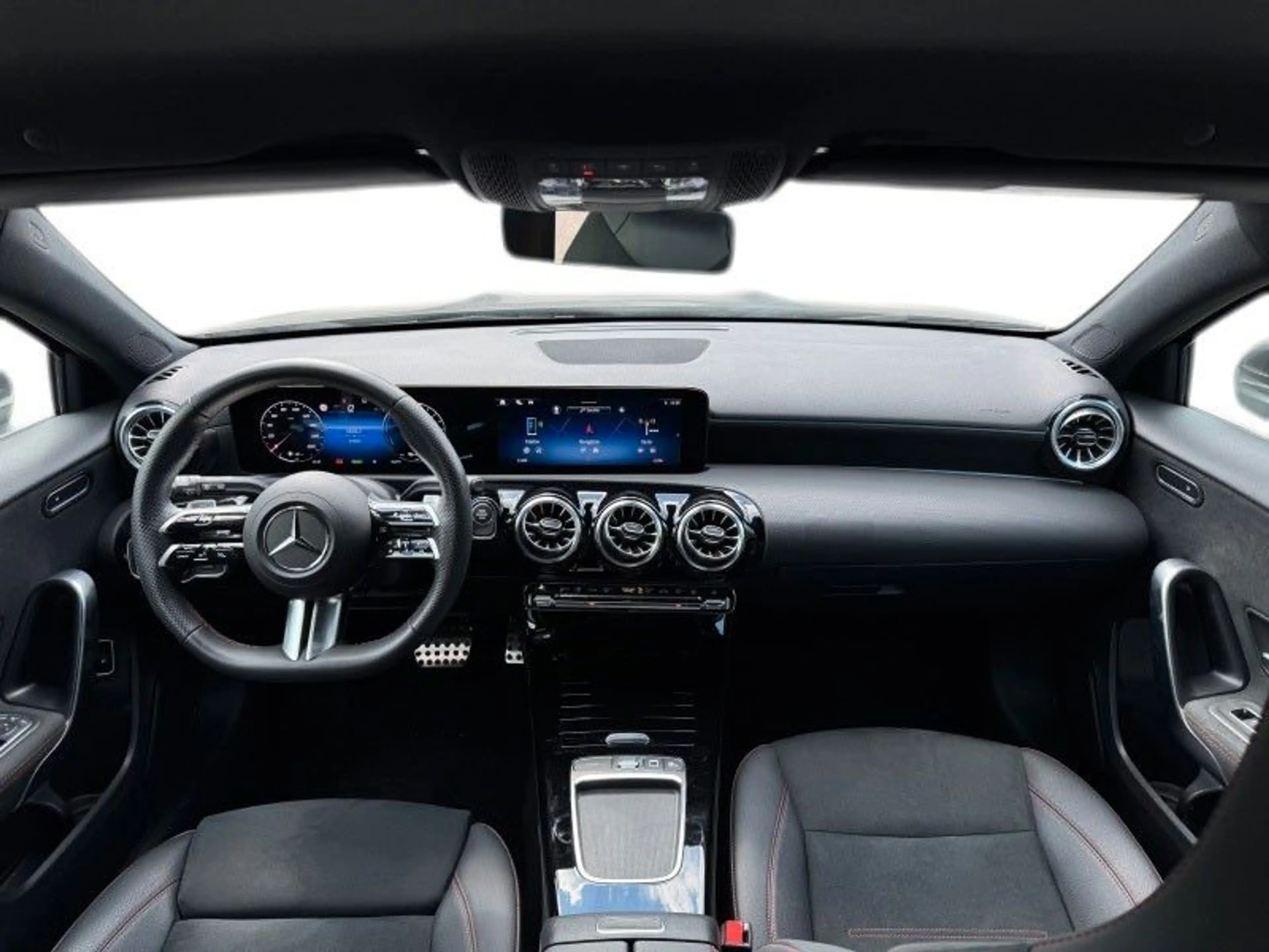 Mercedes-Benz A 250 A A 250 e — photo 11