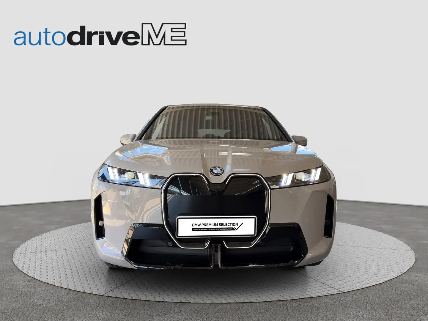 BMW iX xDrive 45 M-Sport Grau - 2