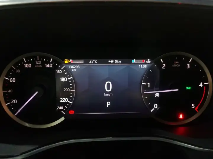 Jaguar F-Pace 2022, foto 17