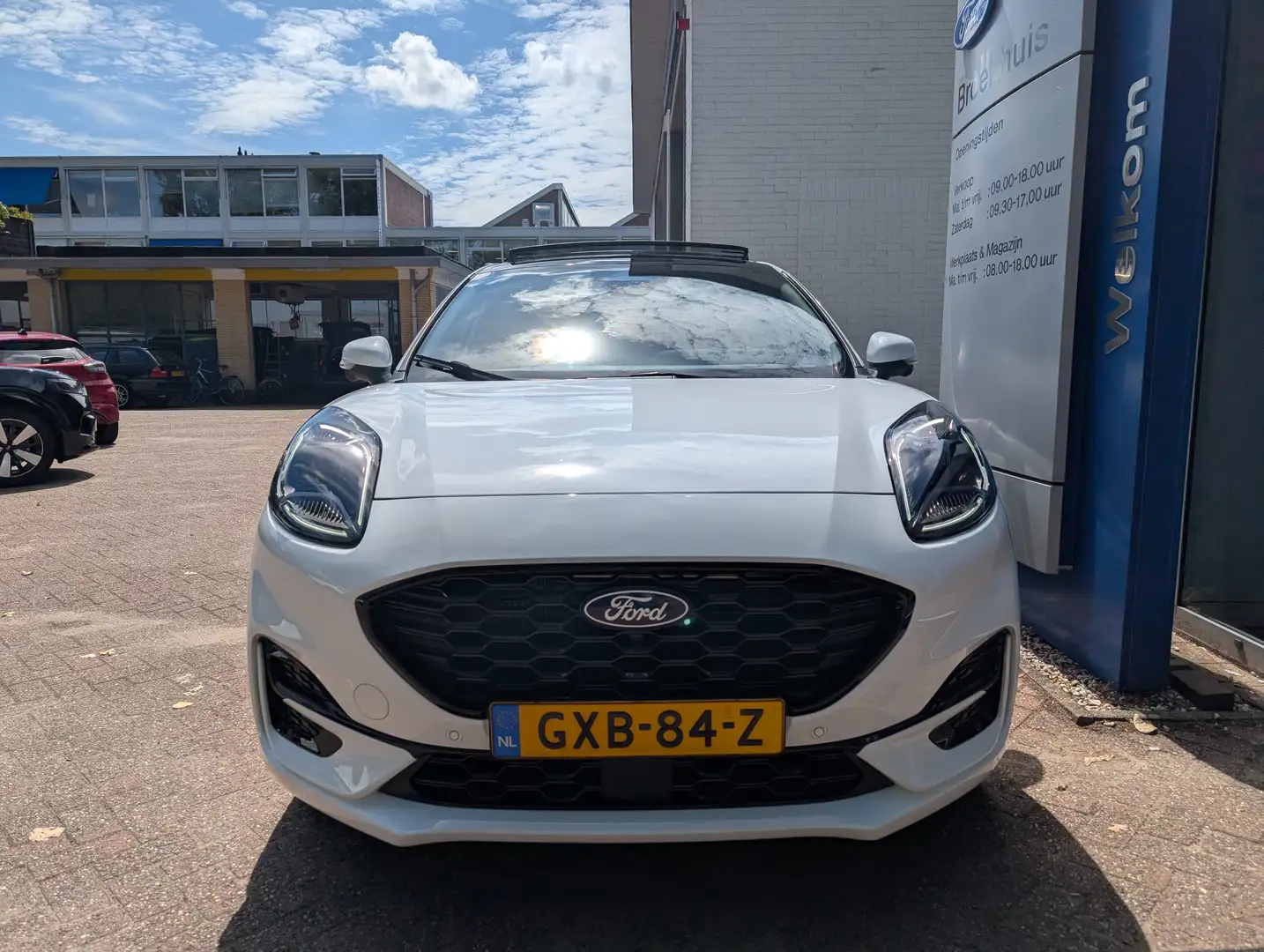 Ford Puma 1.0 EcoBoost 125pk Hybrid ST-Line X Automaat | Pan Wit - 2