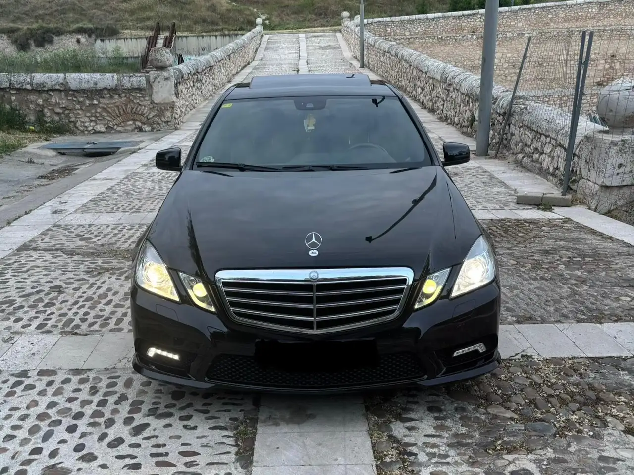 Mercedes-Benz E 250