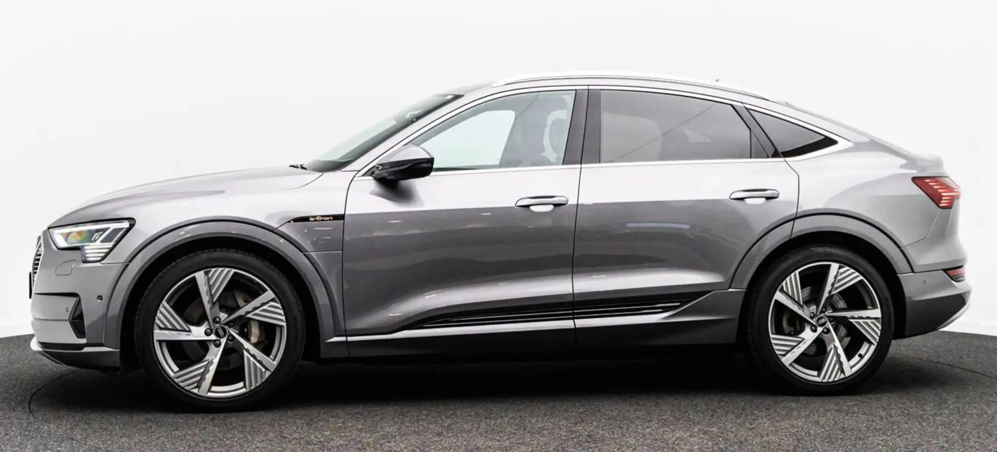 Audi Q8 e-tron Q8 Sportback e-Tron 95 kWh 55 Quattro 22 inch S-line wheels SOH BATTERY 96.5% — photo 3