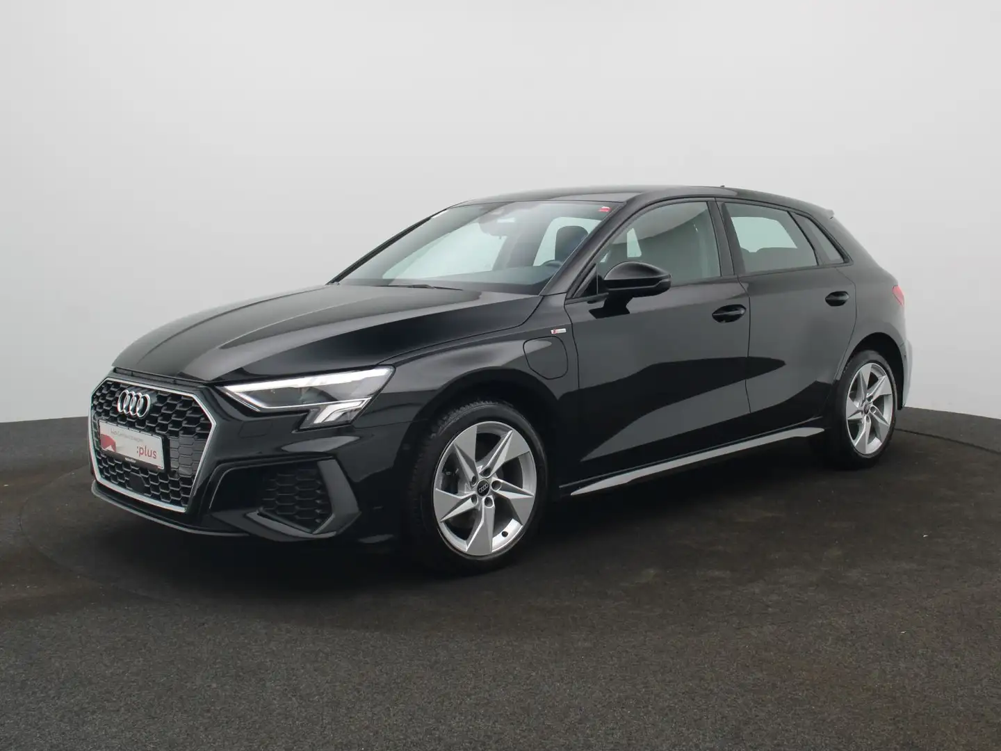 Audi A3 A3  Sportback S-Line 40TFSIe S-tronic / AHK, LED Schwarz - 2