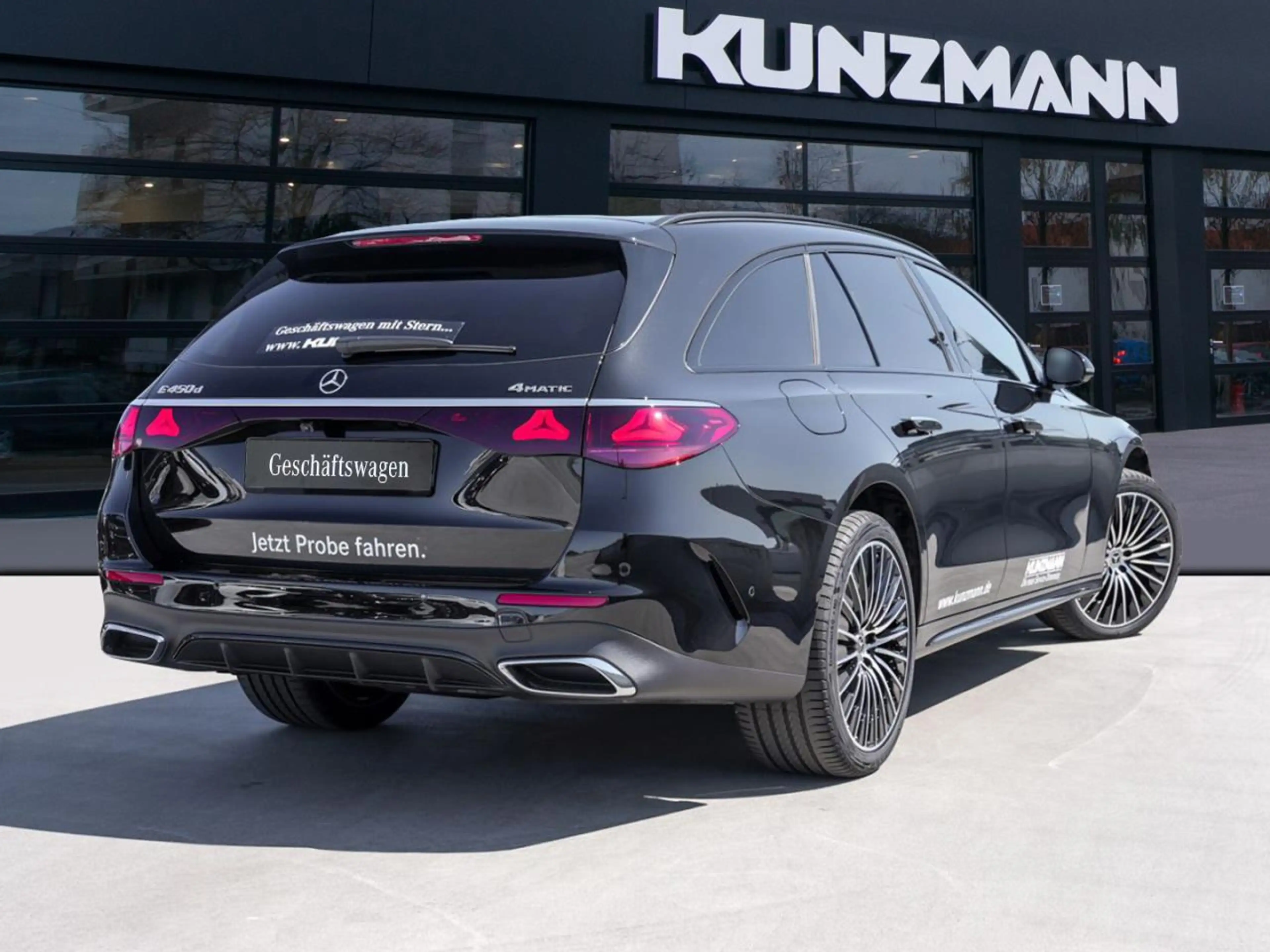 Mercedes-Benz E 450 d 4MATIC T-Modell AMG Night Panorama 360° — photo 3