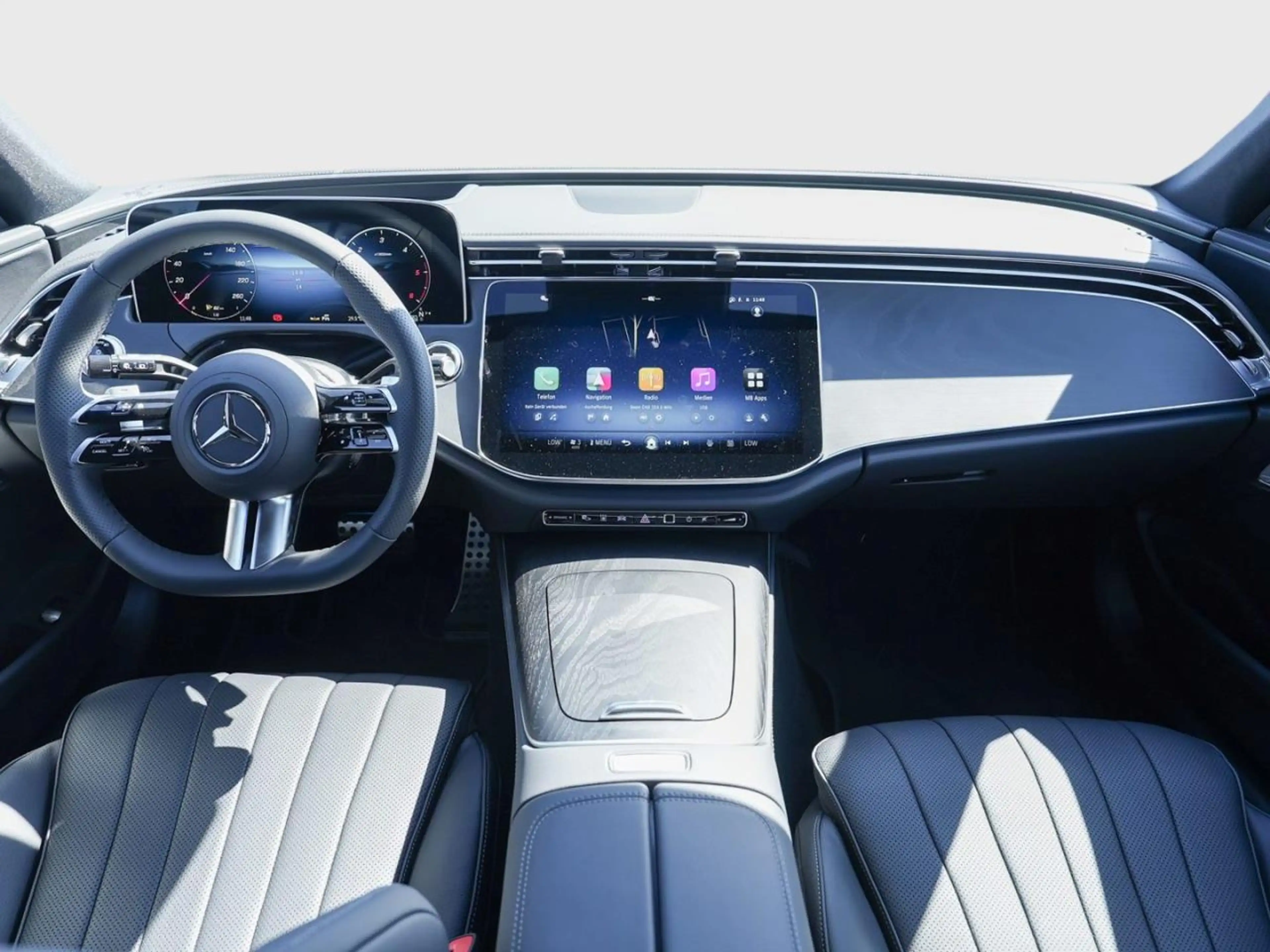 Mercedes-Benz E 450 d 4MATIC T-Modell AMG Night Panorama 360° — photo 12