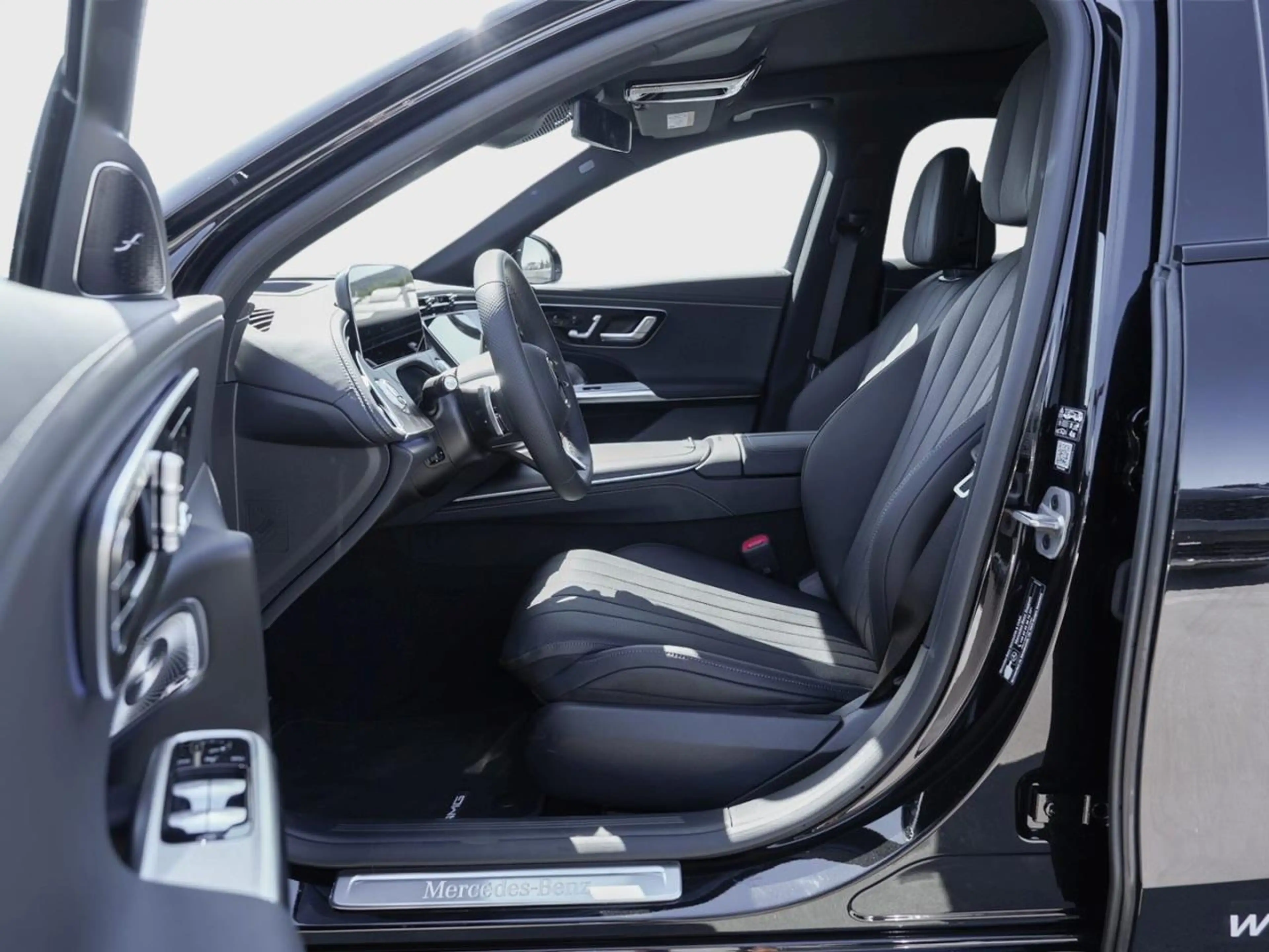 Mercedes-Benz E 450 d 4MATIC T-Modell AMG Night Panorama 360° — photo 7