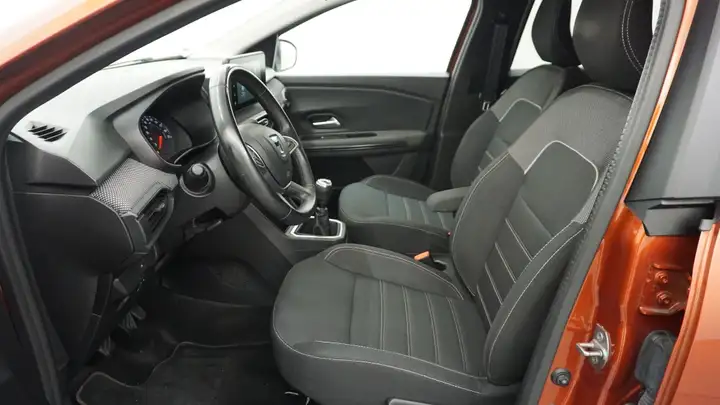 Dacia Jogger 2022, foto 23