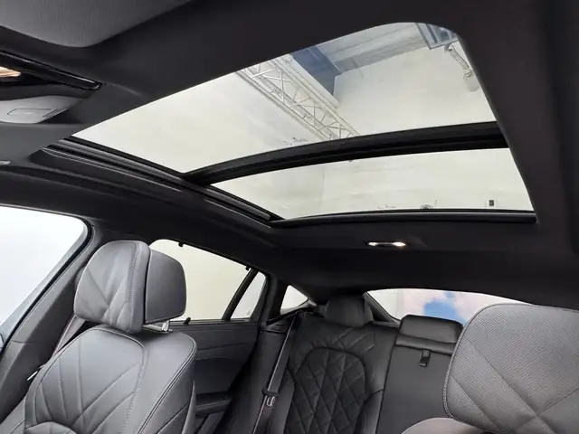 BMW X6 view 14