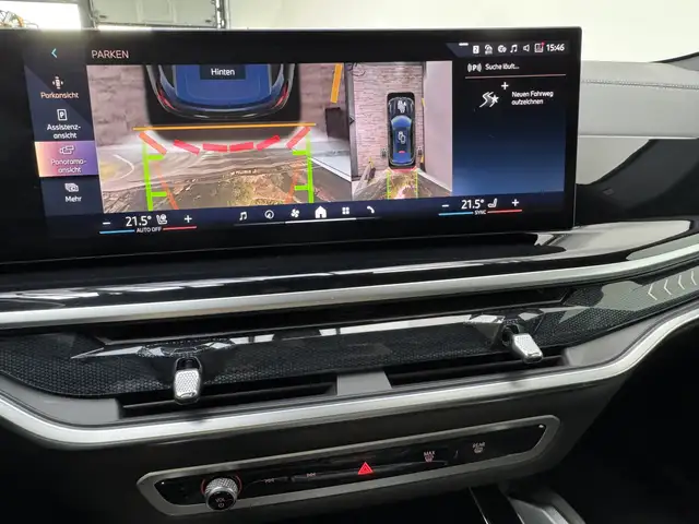 BMW X6 view 11