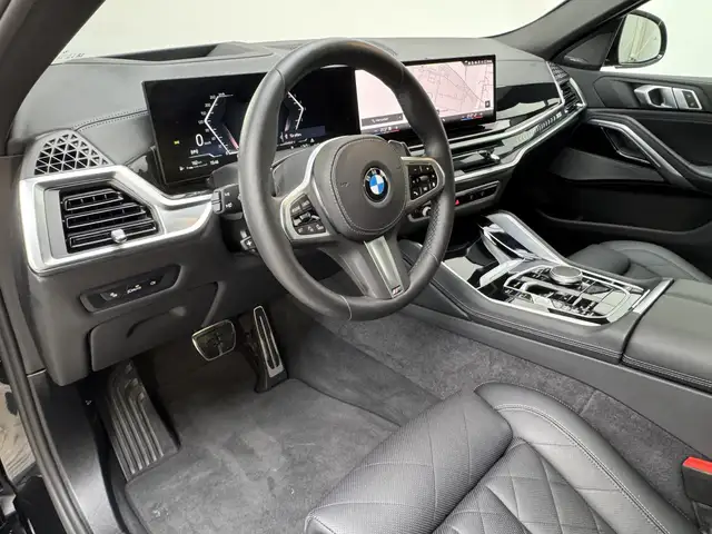 BMW X6 view 8
