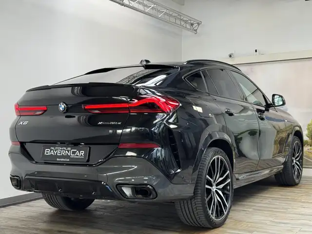 BMW X6 view 6