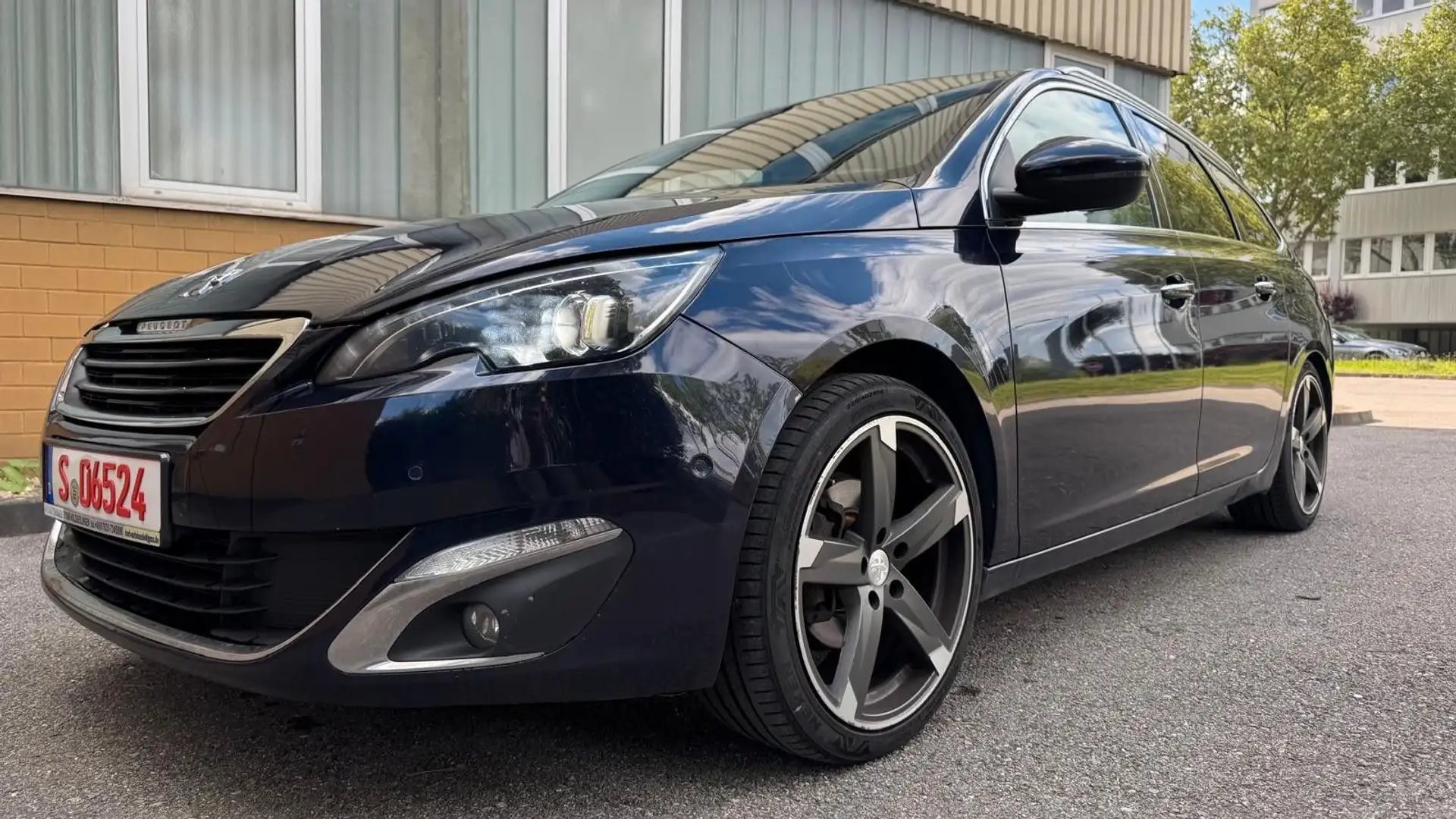 Peugeot 308 HDi+ PANO+NAVI+TÜV+GARANTIE+ANHÄNG+PARKS Noir - 1
