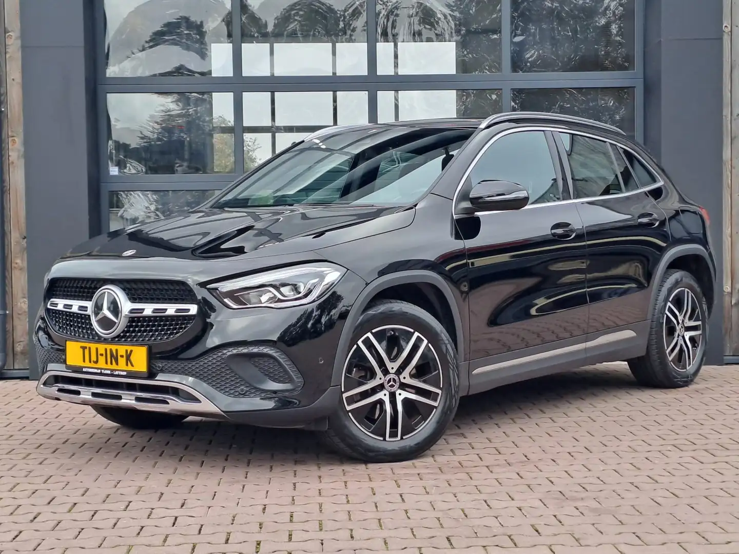 Mercedes-Benz GLA 250 250e Luxury Line PHEV | LED | Trekhaak | Elek. kle Noir - 1