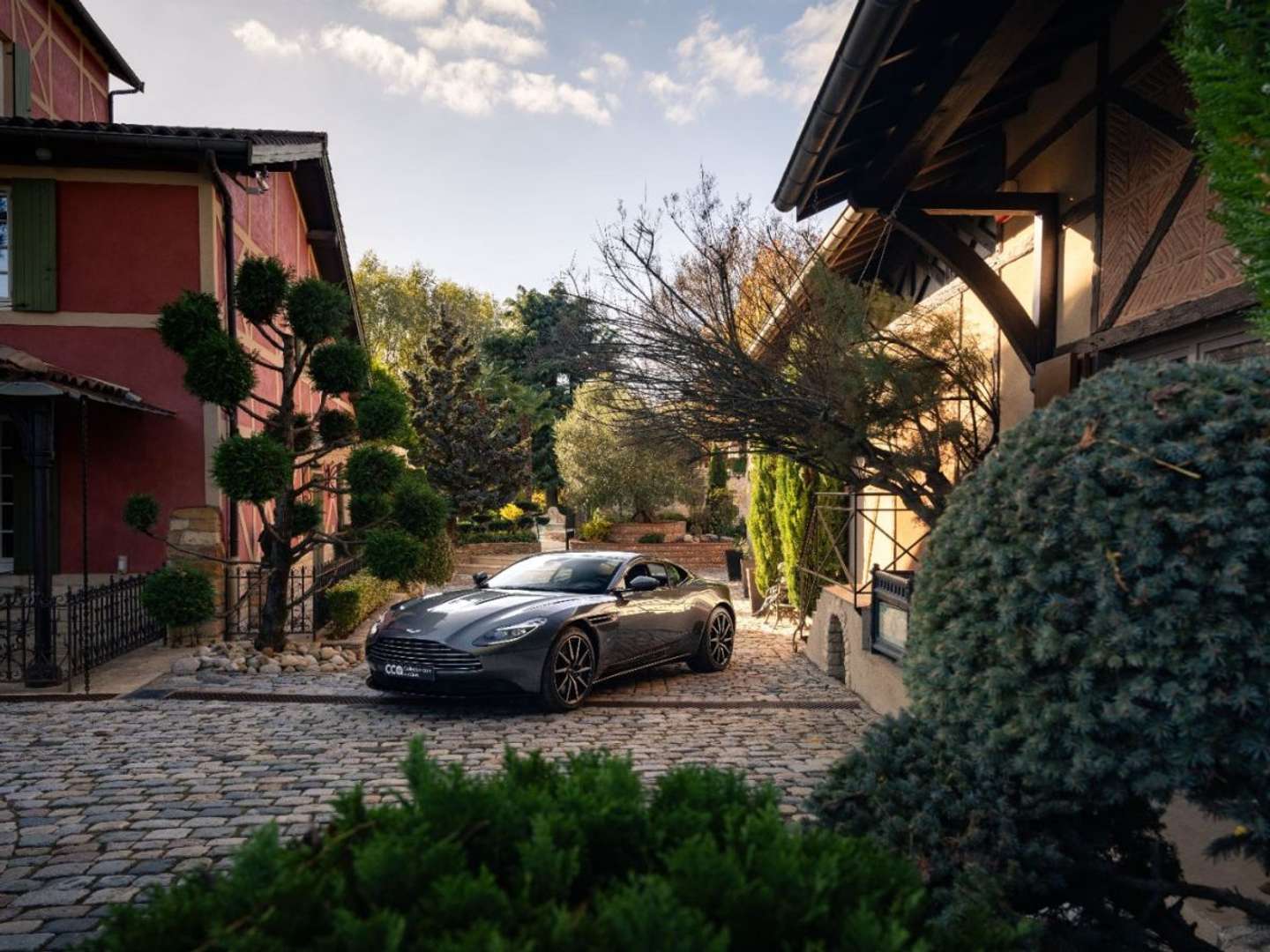 Aston Martin DB11 V12 Launch Edition - - Joinsteer - #3