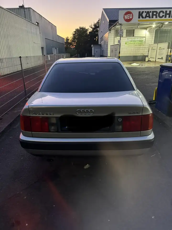 Audi 100 2.3 E, foto 4