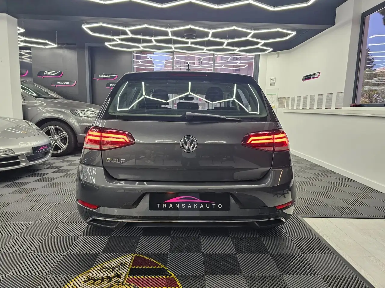 Volkswagen Golf Standard Model — photo 4