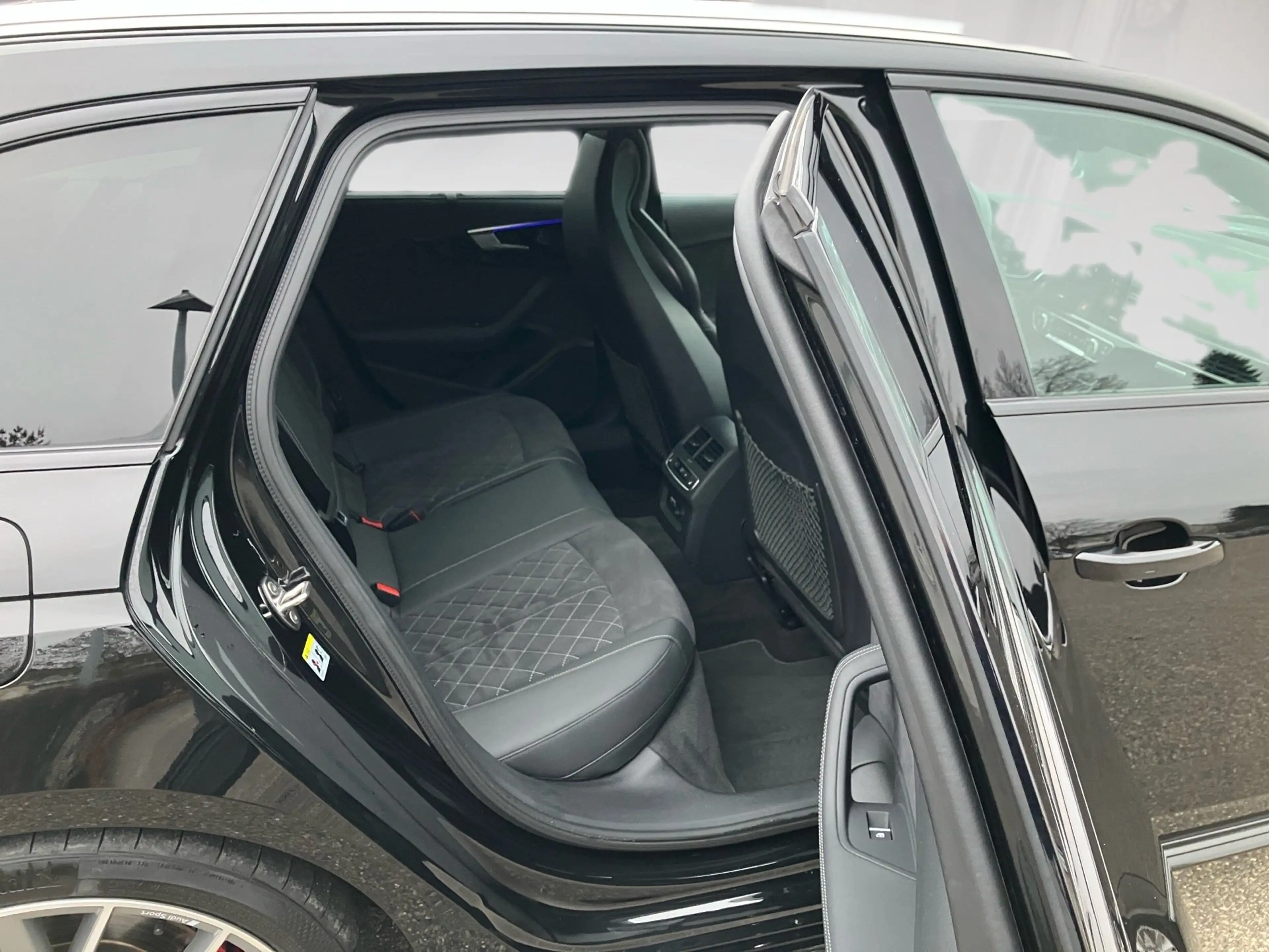 Audi S4 Avant 3.0TDI 341PS QUATTRO PANO.B&O.MATRIX.AHK.SHZ — photo 10