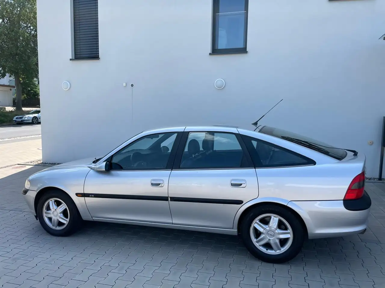 Opel Vectra 2.0 CDX Automatik Klima Leder, foto 3