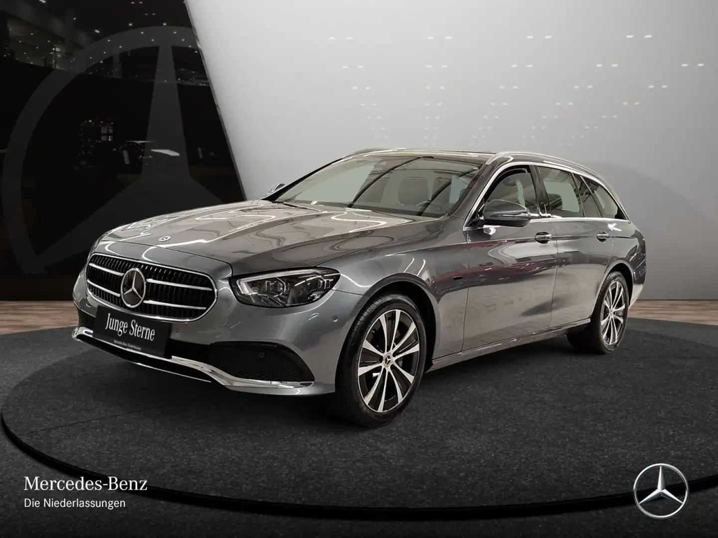 Mercedes-Benz E 300 e T AVANTG+PANO+MULTIBEAM+FAHRASS+KAMERA+9G Grau - 2