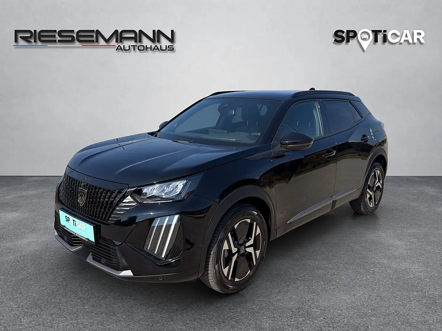 Peugeot 2008 Hybrid 136 e-DCS6 Allure Schwarz - 1